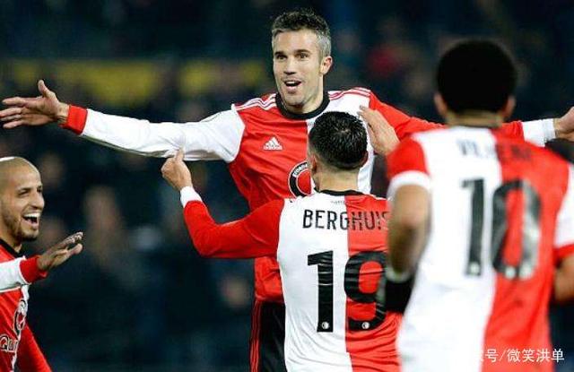 在足球比赛 在足球比赛